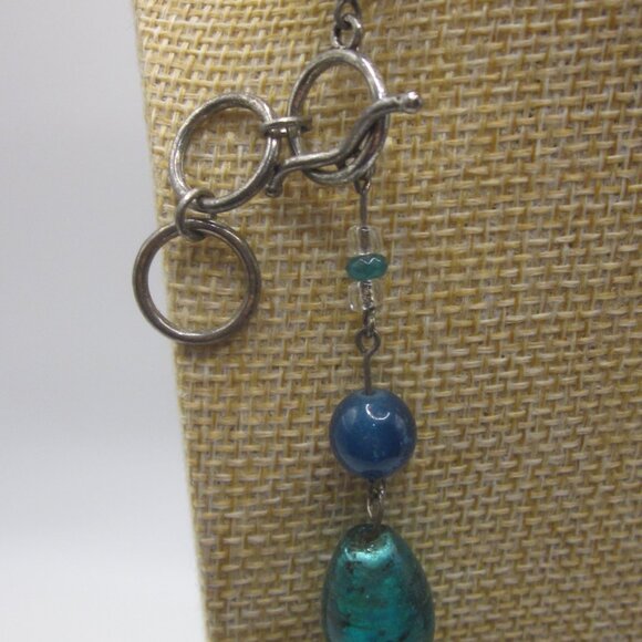 Blue Green Glass Necklace Ocean Look - Picture 3 of 3
